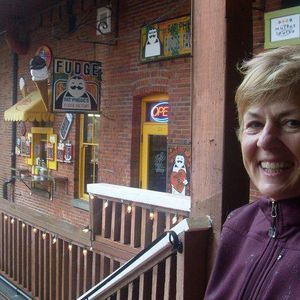 Meet your Posher, Jane